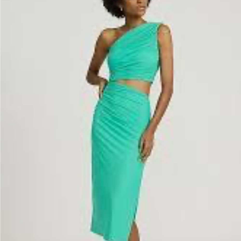 Express One-Shoulder Green Midi Dress